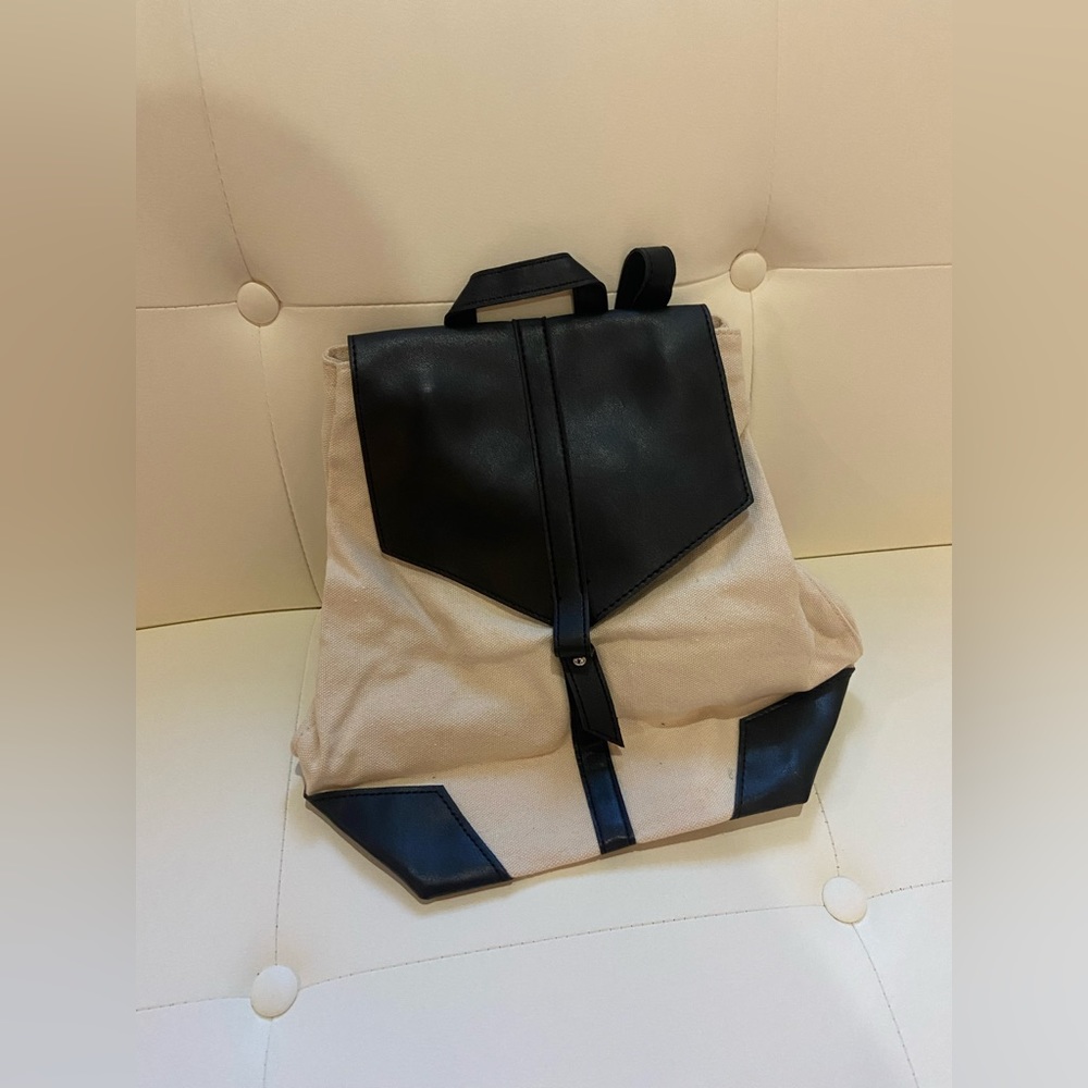 Deux Lux Demi Backpack white cream bag